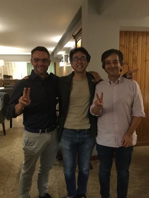Japanese style photo with nice Eurorpean friends Dr. Dirk (left) & Dr. Miguel